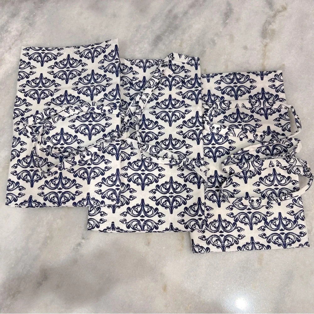 Tri Fold 12 Pocket Navy and White Damask Travel Organizer NEW!